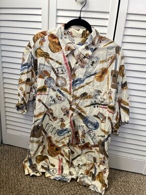 VINTAGE Men's Tori Richard Cream Guitar-Print Hawaiian Shirt
